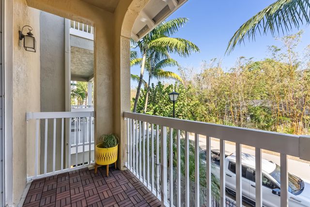 106 SW 1st Avenue, Delray Beach, FL 33444