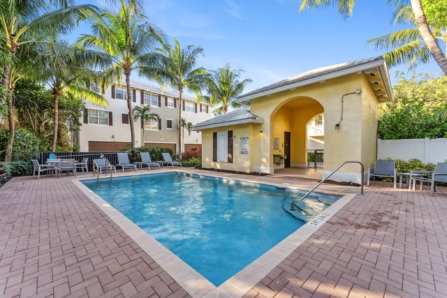 106 SW 1st Avenue, Delray Beach, FL 33444