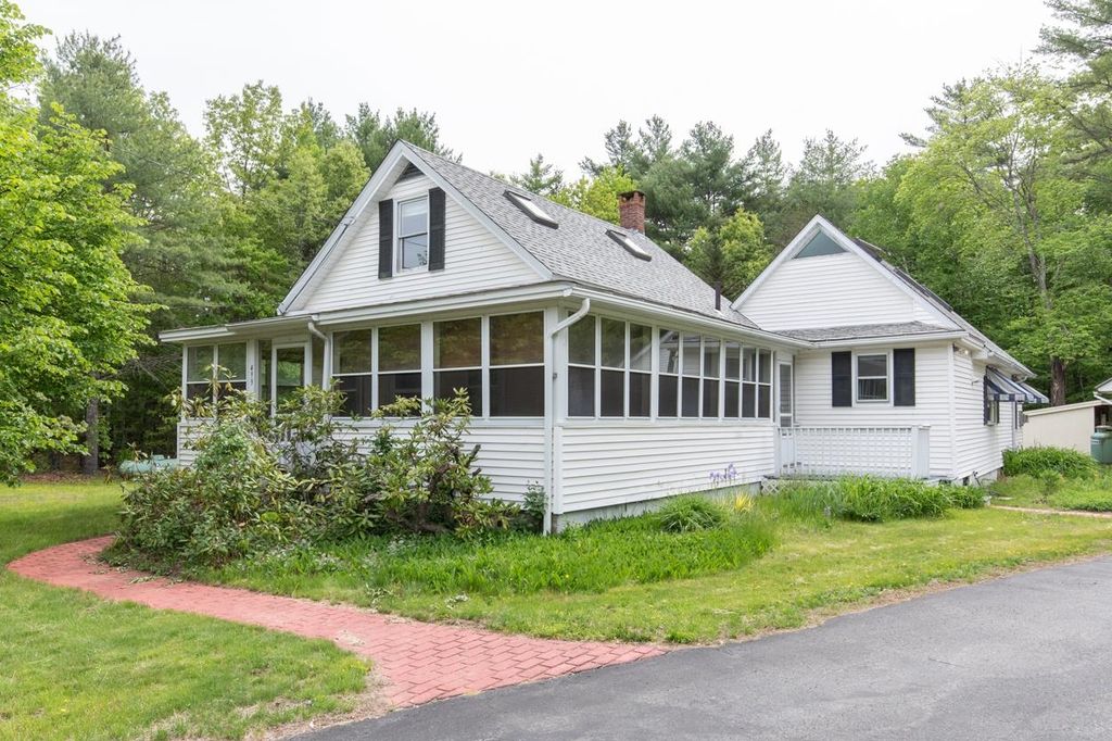 493 Clinton Street, Concord, NH 03301