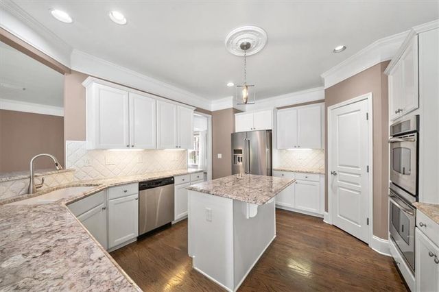 6210 Pristine Drive, Cumming, GA 30040