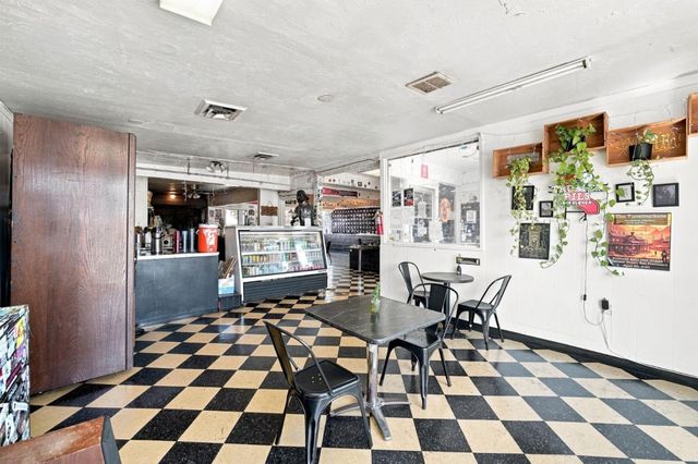 2633 San Pablo Avenue, Oakland, CA 94612