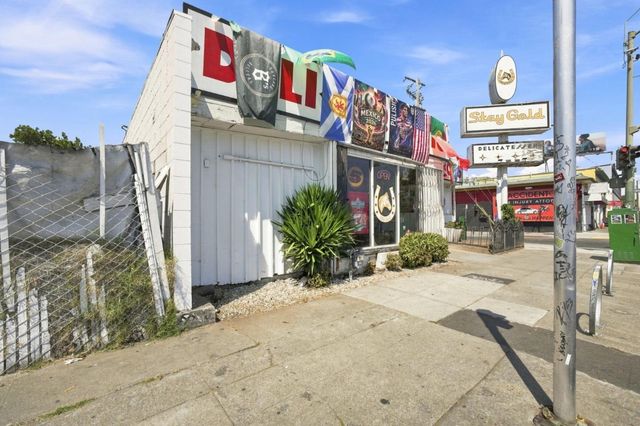 2633 San Pablo Avenue, Oakland, CA 94612