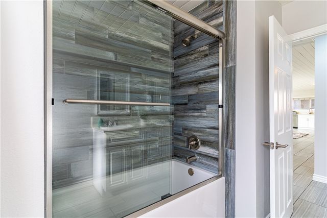 9784 Poplar Avenue, Fontana, CA 92335