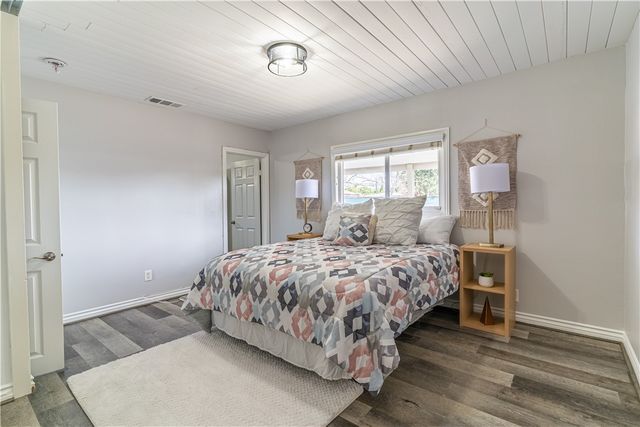 9784 Poplar Avenue, Fontana, CA 92335