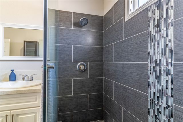 9784 Poplar Avenue, Fontana, CA 92335