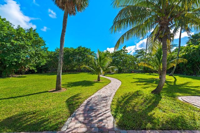 602 N Atlantic Drive, Lantana, FL 33460
