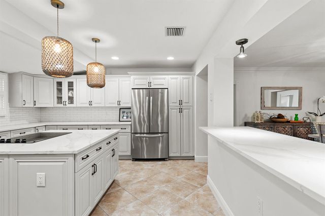 602 N Atlantic Drive, Lantana, FL 33460