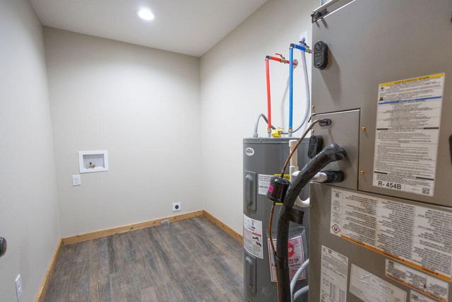 330 S Long Avenue, Hartville, MO 65667