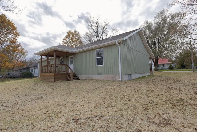 330 S Long Avenue, Hartville, MO 65667