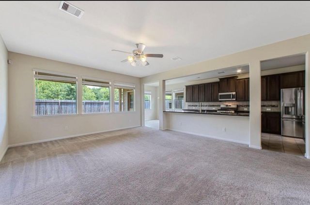 431 American Black Bear Drive, Crosby, TX 77532
