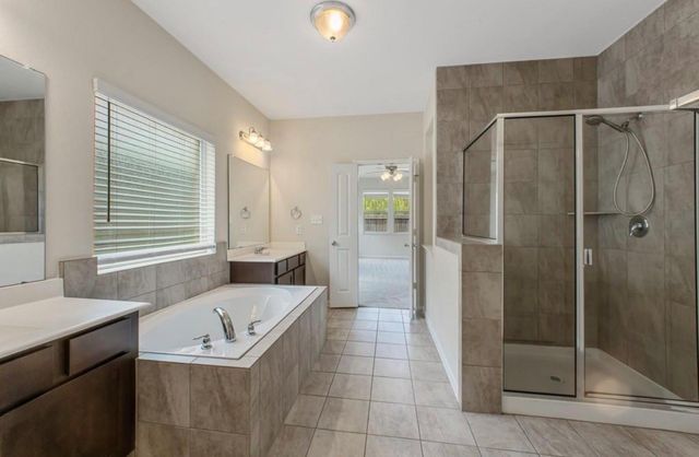 431 American Black Bear Drive, Crosby, TX 77532