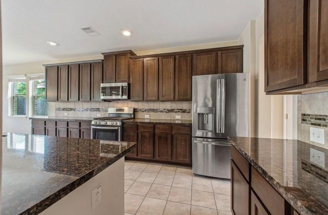 431 American Black Bear Drive, Crosby, TX 77532
