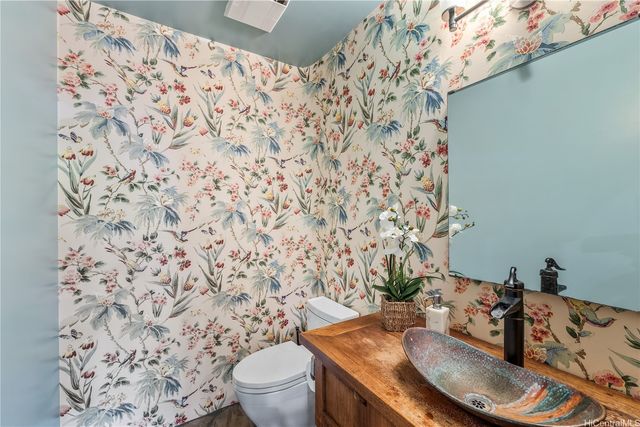 4745 Aukai Avenue, Honolulu, HI 96816