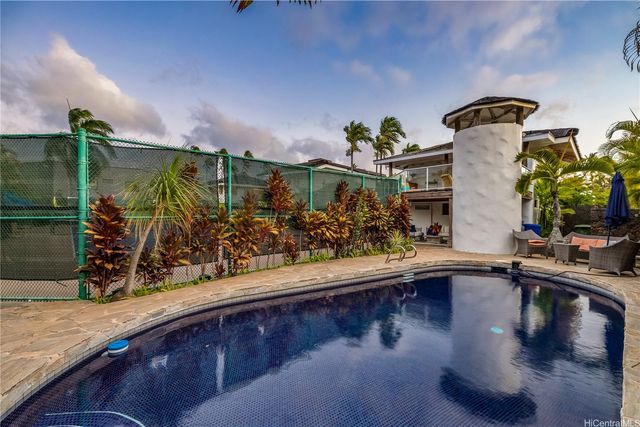 4745 Aukai Avenue, Honolulu, HI 96816