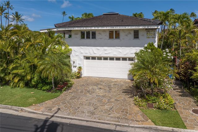 4745 Aukai Avenue, Honolulu, HI 96816