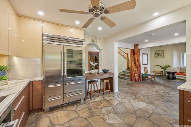 4745 Aukai Avenue, Honolulu, HI 96816