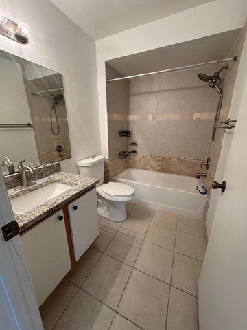 9999 Summerbreeze Dr 620, Sunrise, FL 33322