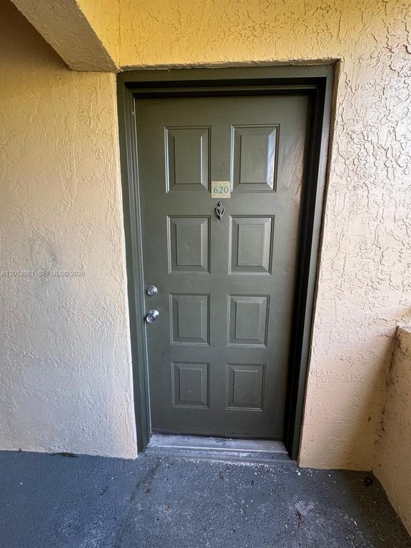 9999 Summerbreeze Dr 620, Sunrise, FL 33322