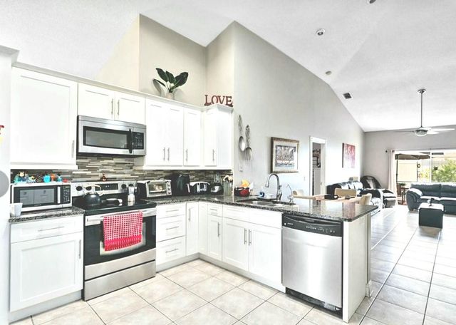 13757 HUNTWICK DRIVE, Orlando, FL 32837