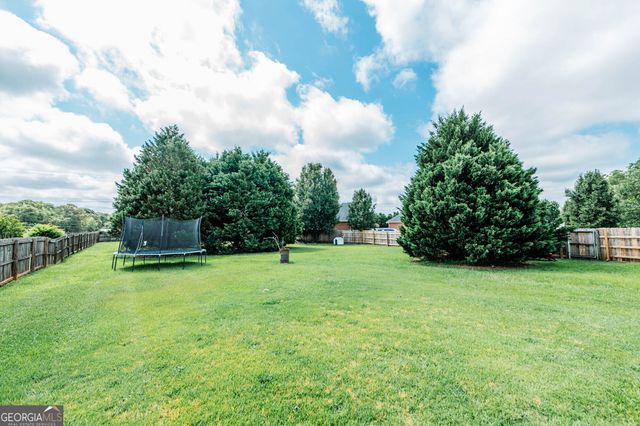 103 June Crest Court, Byron, GA 31008