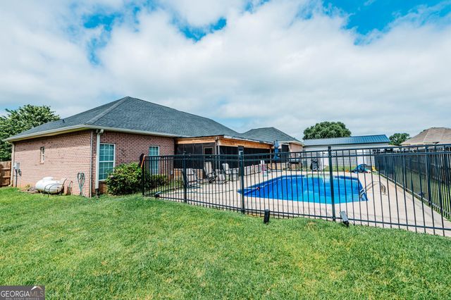 103 June Crest Court, Byron, GA 31008