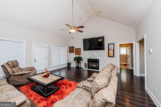 103 June Crest Court, Byron, GA 31008