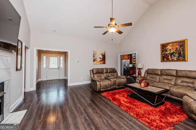 103 June Crest Court, Byron, GA 31008