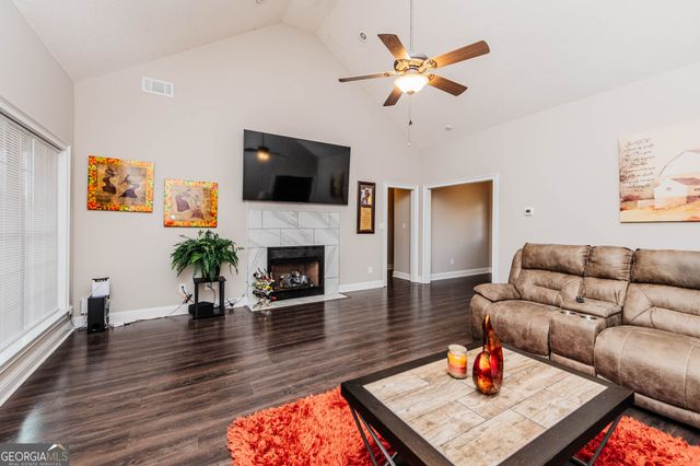 103 June Crest Court, Byron, GA 31008