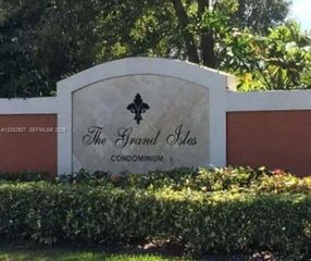4155 N Haverhill Rd 1402, West Palm Beach, FL 33417