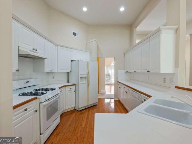 3120 Ridge Oak Drive, Suwanee, GA 30024