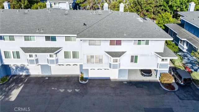 19110 Beachcrest Lane E, Huntington Beach, CA 92646