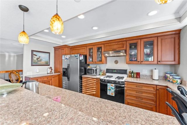 19110 Beachcrest Lane E, Huntington Beach, CA 92646