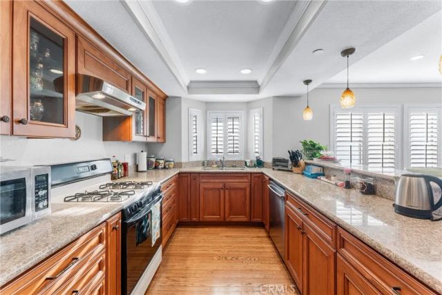 19110 Beachcrest Lane E, Huntington Beach, CA 92646