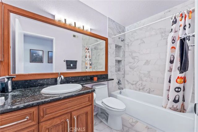 19110 Beachcrest Lane E, Huntington Beach, CA 92646