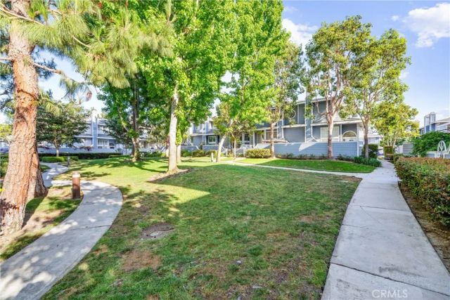 19110 Beachcrest Lane E, Huntington Beach, CA 92646