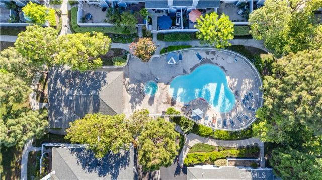 19110 Beachcrest Lane E, Huntington Beach, CA 92646