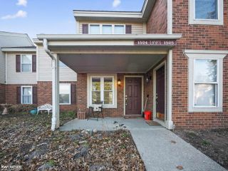 1524 Porter Circle, Rochester Hills, MI 48307