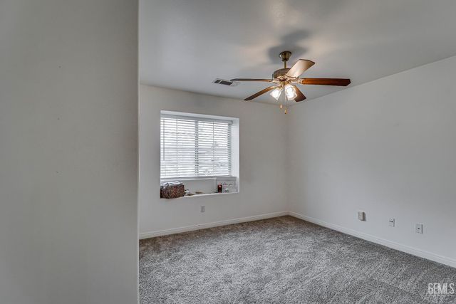 261 Tanner Michael Drive, Bakersfield, CA 93308