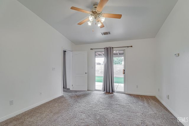 261 Tanner Michael Drive, Bakersfield, CA 93308
