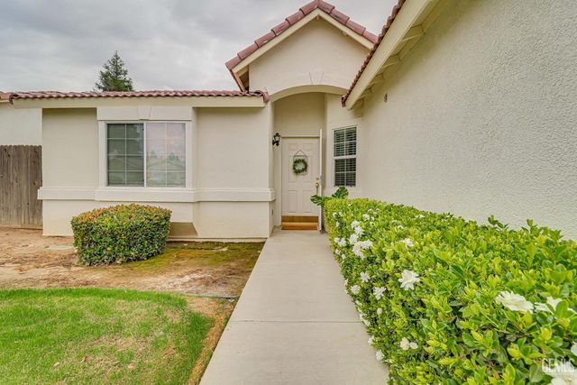 261 Tanner Michael Drive, Bakersfield, CA 93308