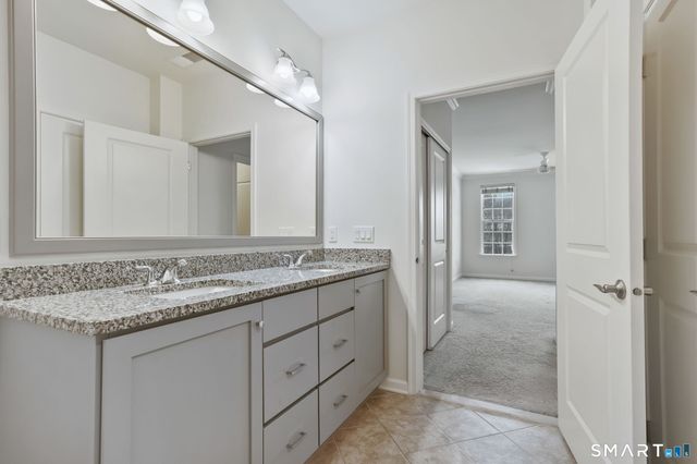 1025 Country View Road 1025, Danbury, CT 06810