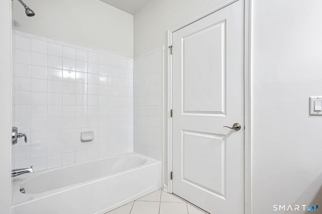 1025 Country View Road 1025, Danbury, CT 06810