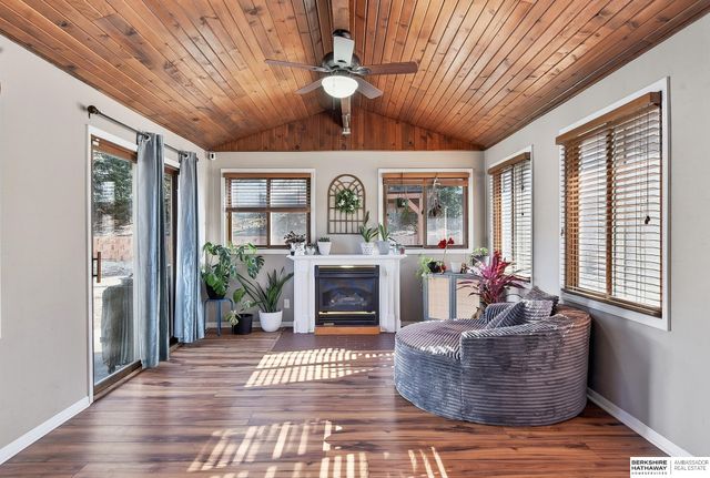 403 Garden Avenue, Bellevue, NE 68005