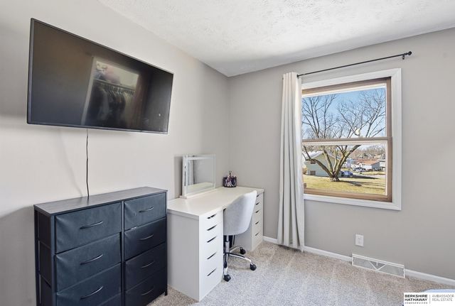 403 Garden Avenue, Bellevue, NE 68005