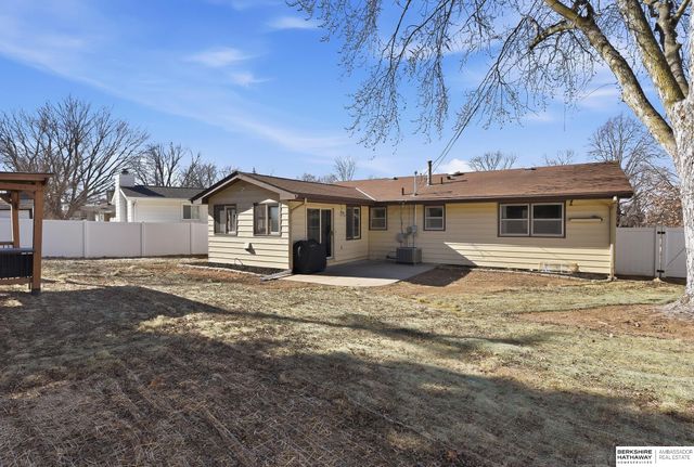 403 Garden Avenue, Bellevue, NE 68005