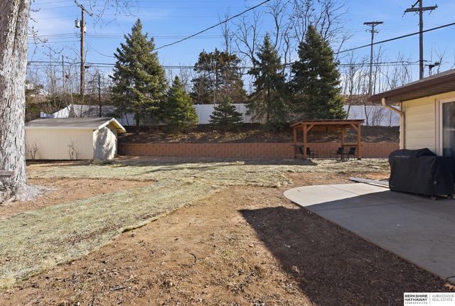 403 Garden Avenue, Bellevue, NE 68005