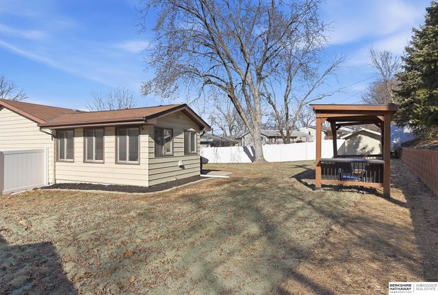 403 Garden Avenue, Bellevue, NE 68005