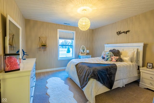 4061 Secretariat Lane, Bargersville, IN 46106