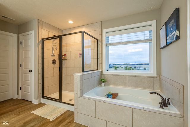 4061 Secretariat Lane, Bargersville, IN 46106