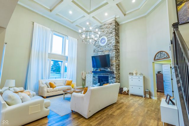 4061 Secretariat Lane, Bargersville, IN 46106